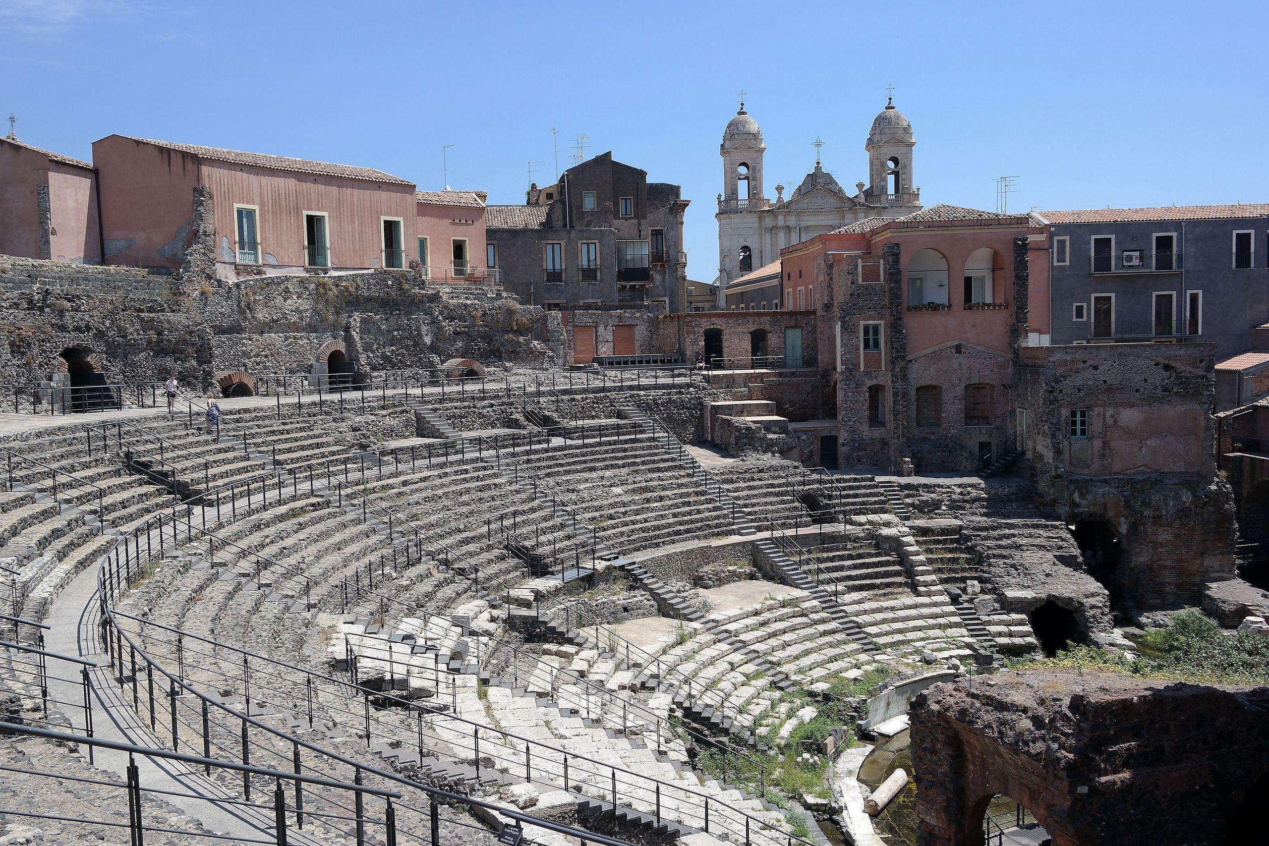 Κατάνια - Ρωμαϊκό αμφιθέατρο της Κατάνιαed8