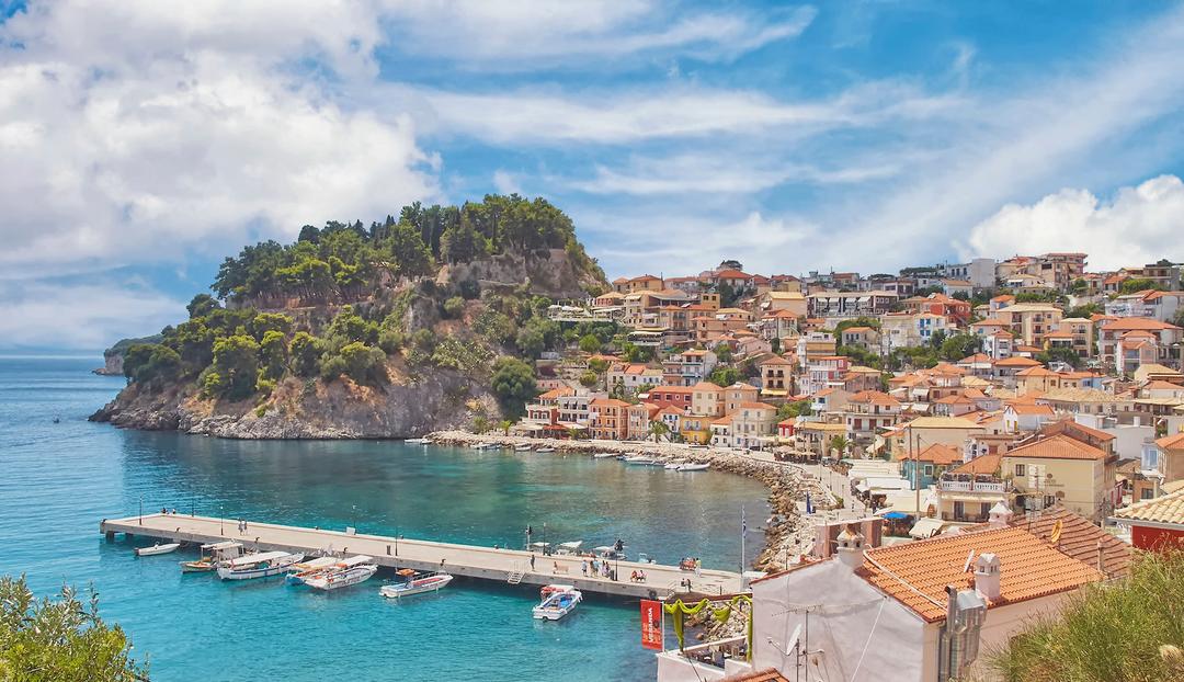 Πάργα, ανακαλύψτε τα αξιοθέατα, τα μνημεία και της παραλίες