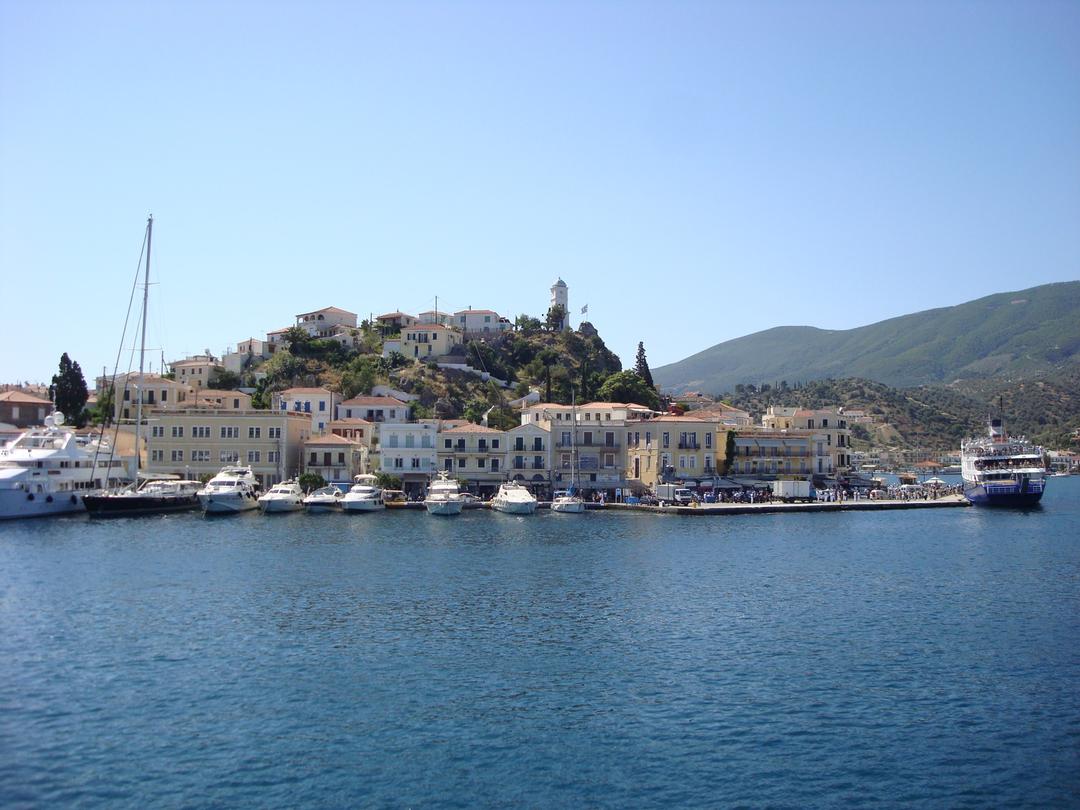 Πόρος, αξιοθέατα & μνημεία στο νησί του Σαρωνικού