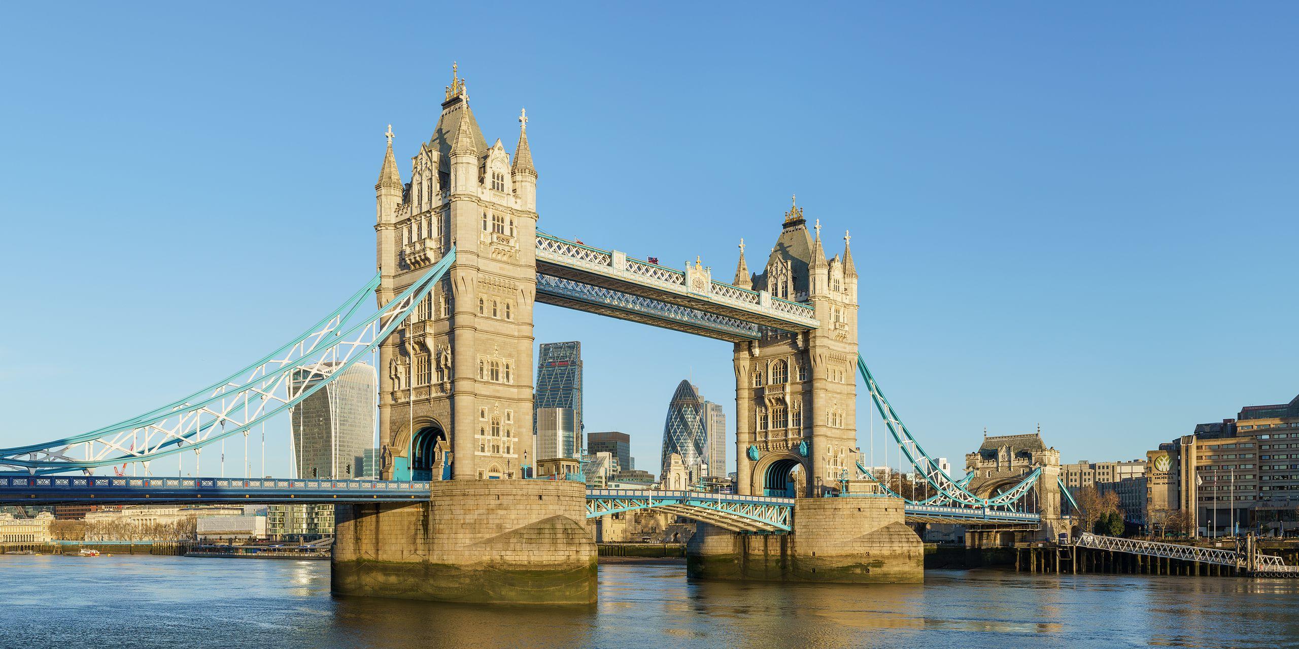 Η Tower Bridge στο Λονδίνο στον ποταμό Τάμεση
