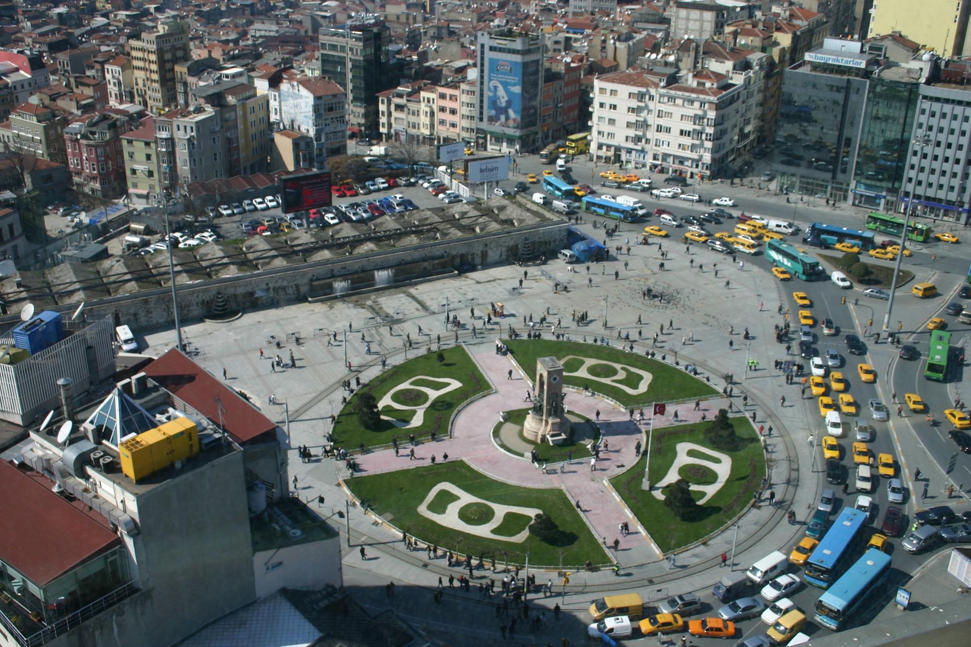 Κωνσταντινούπολη Πλατεία Ταξίμ
