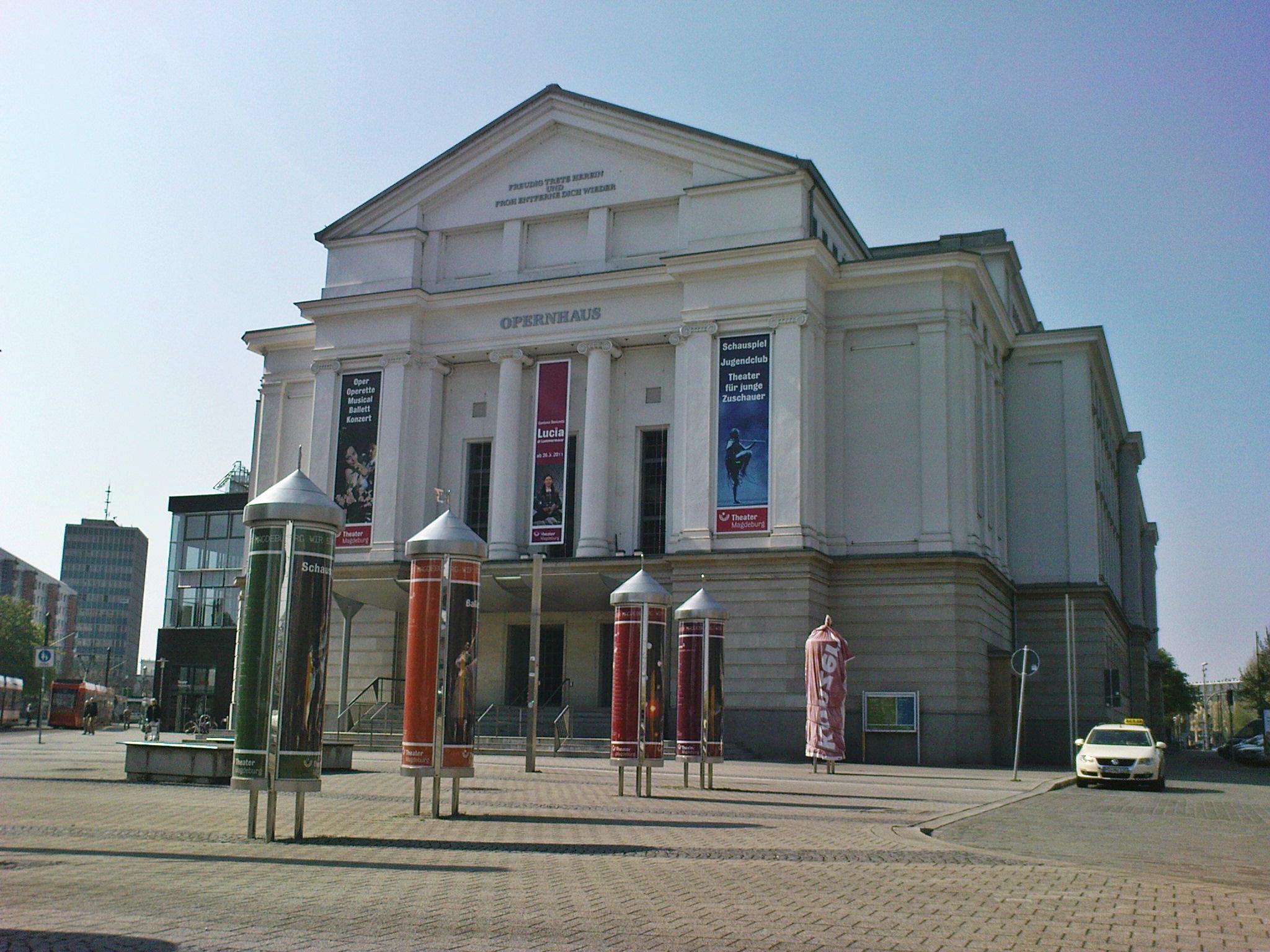 Μαγδεβούργο - Θέατρο Μαγδεβούργου7a1